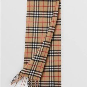 Burberry classic vintage check scarf.